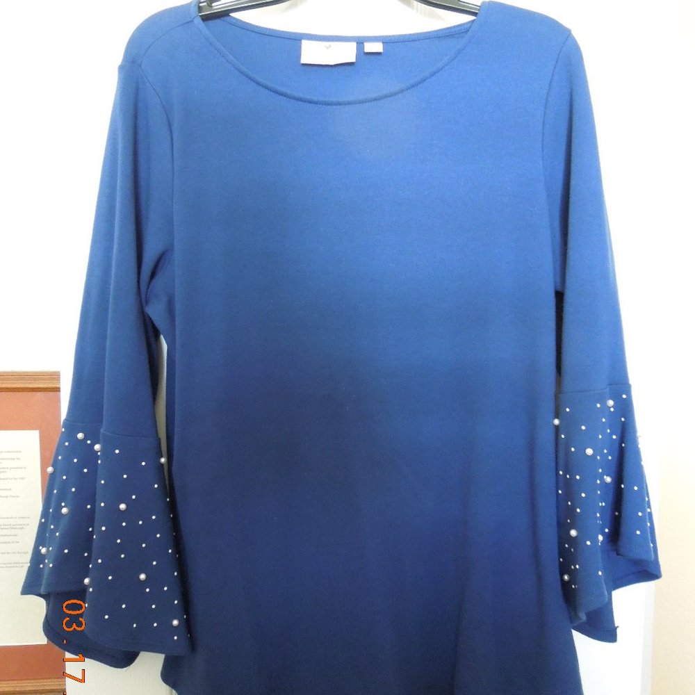Quaker Factory Top with pearl accents